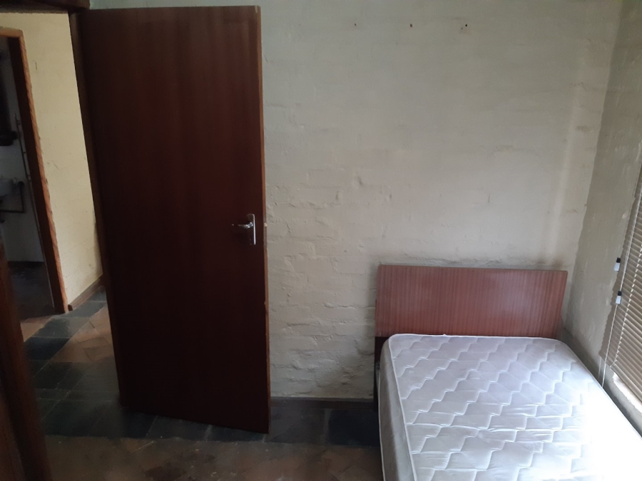 2 Bedroom Property for Sale in Kannoniers Park North West